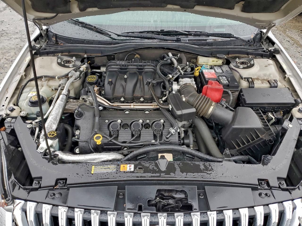 2010 MERCURY MILAN PREMIER photo 11