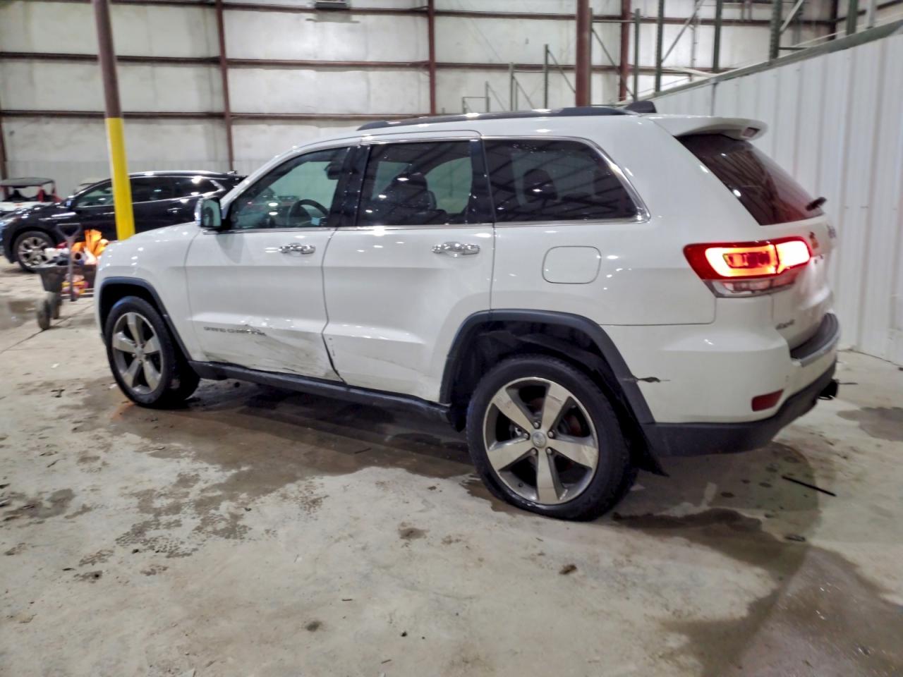 2015 JEEP GRAND CHEROKEE LIMITED photo 3