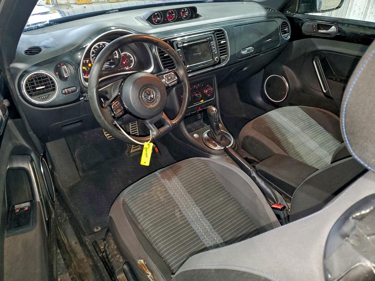 2013 VOLKSWAGEN BEETLE TURBO photo 15