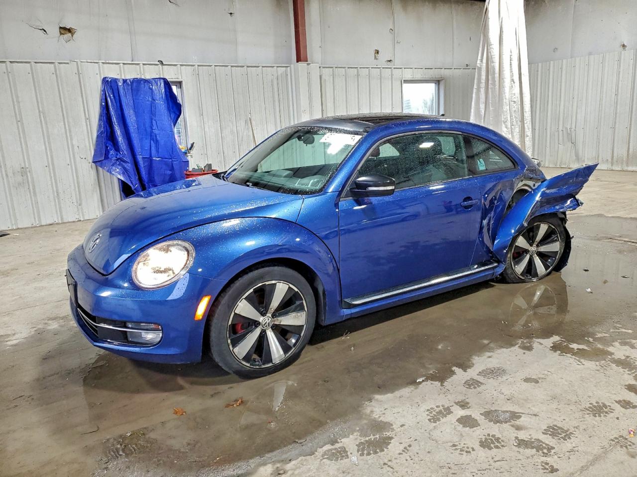 2013 VOLKSWAGEN BEETLE