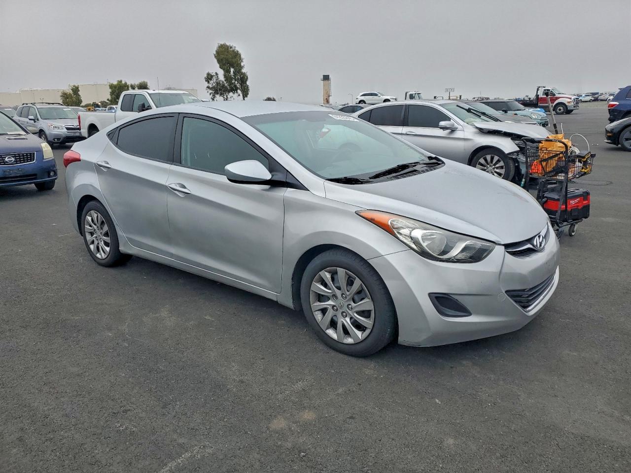 2013 HYUNDAI ELANTRA GLS photo 7