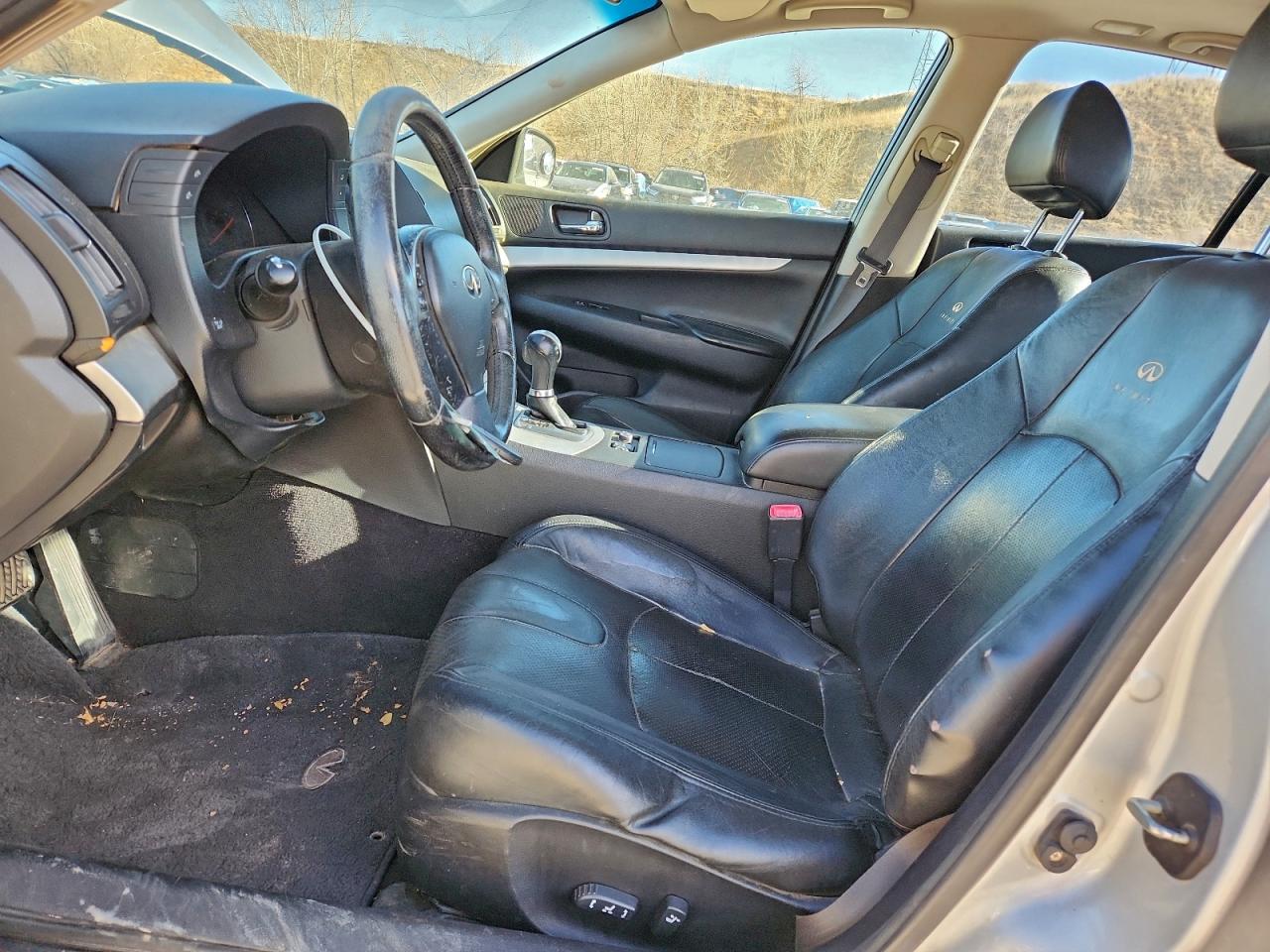2009 INFINITI G37 photo 19