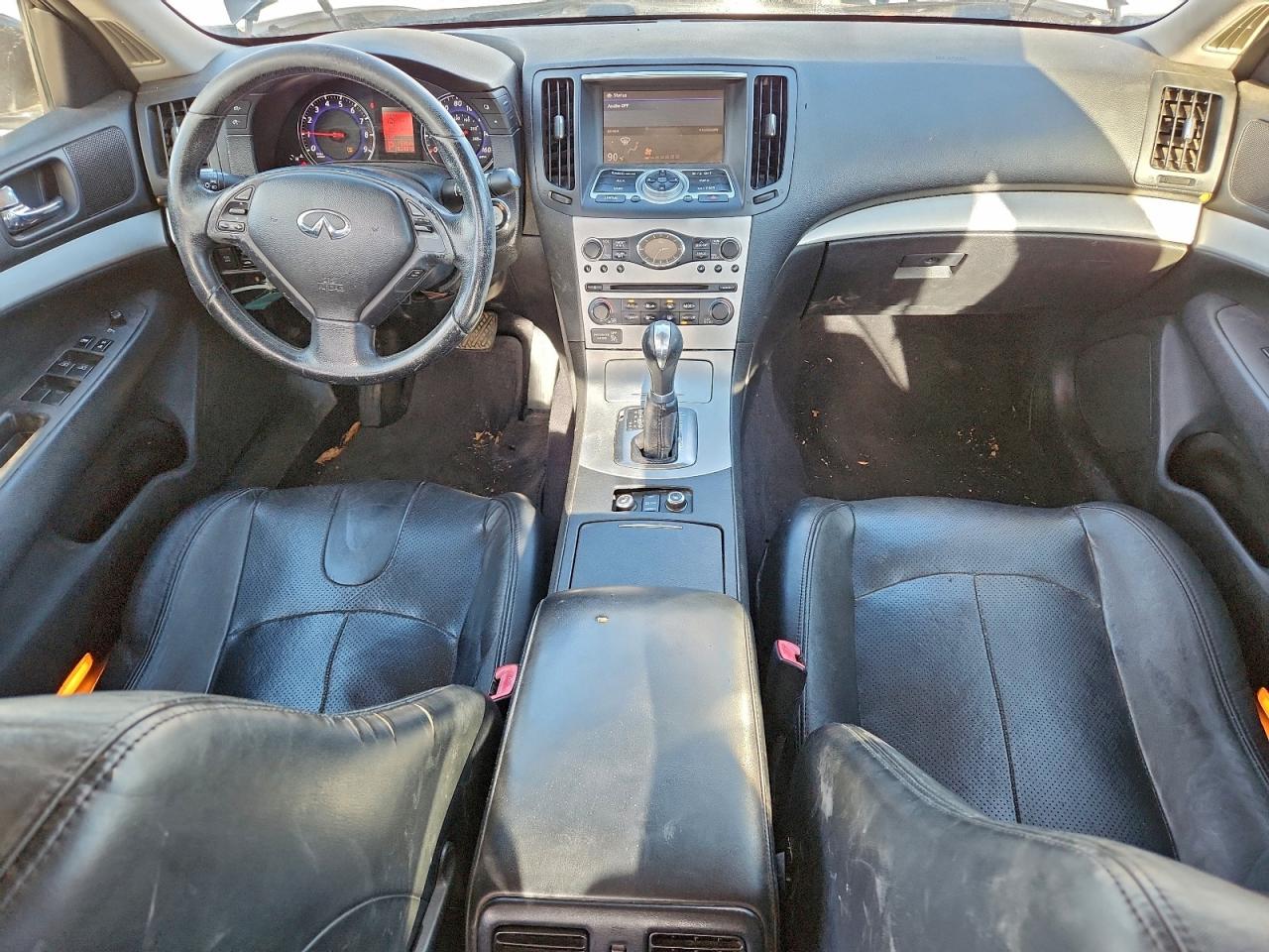 2009 INFINITI G37 photo 22