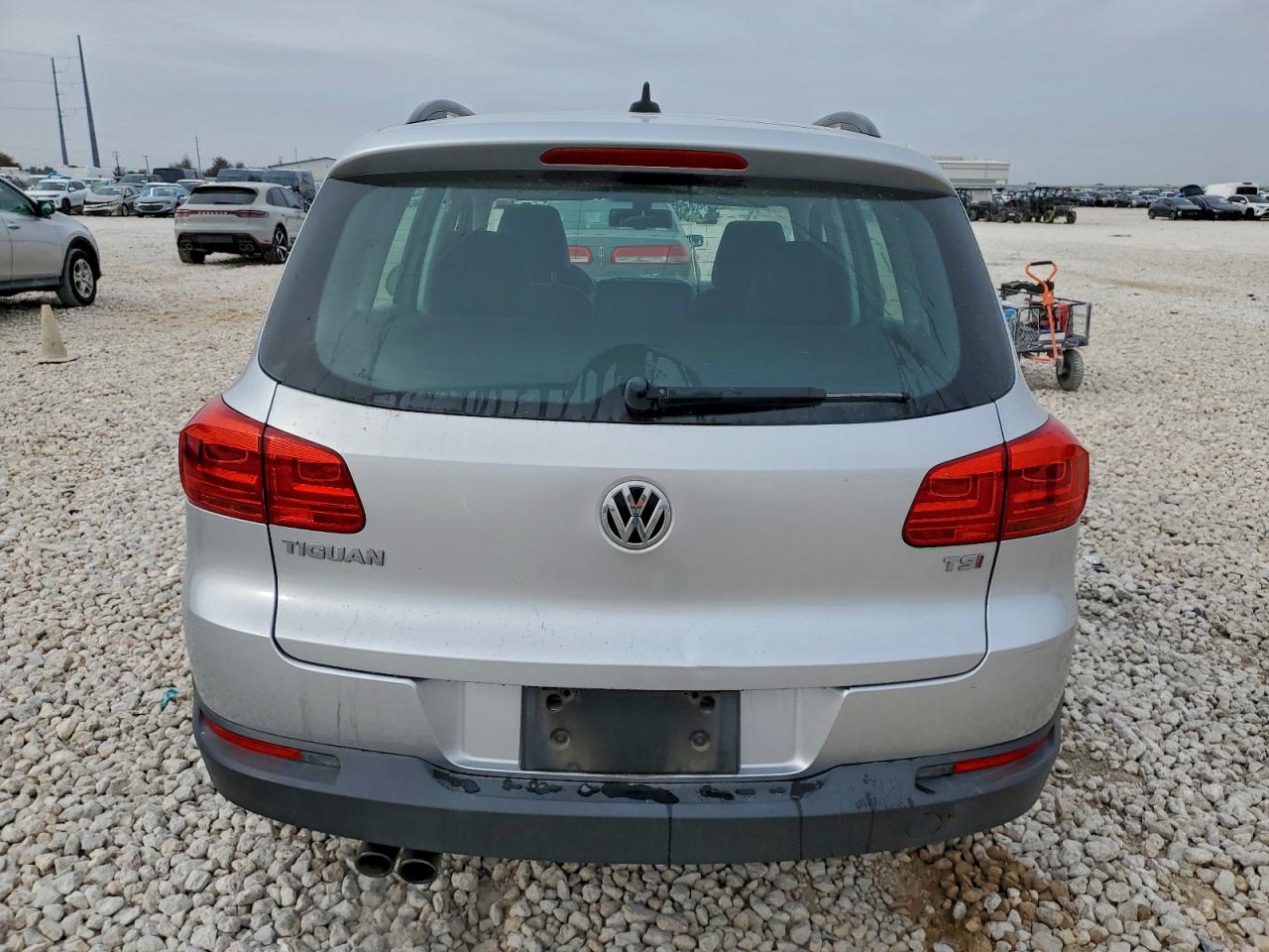 2017 VOLKSWAGEN TIGUAN S photo 21