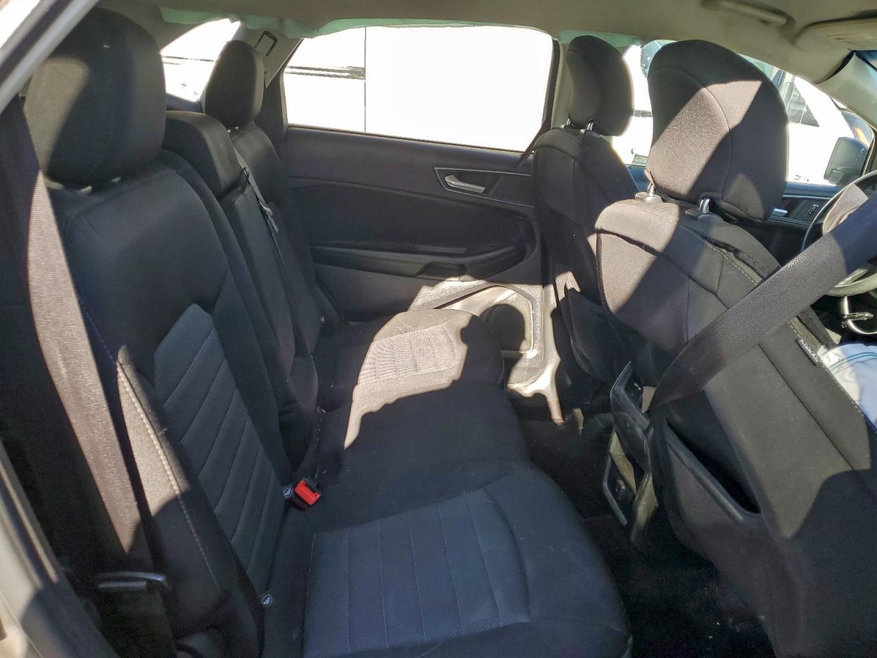 2015 FORD EDGE SE photo 11