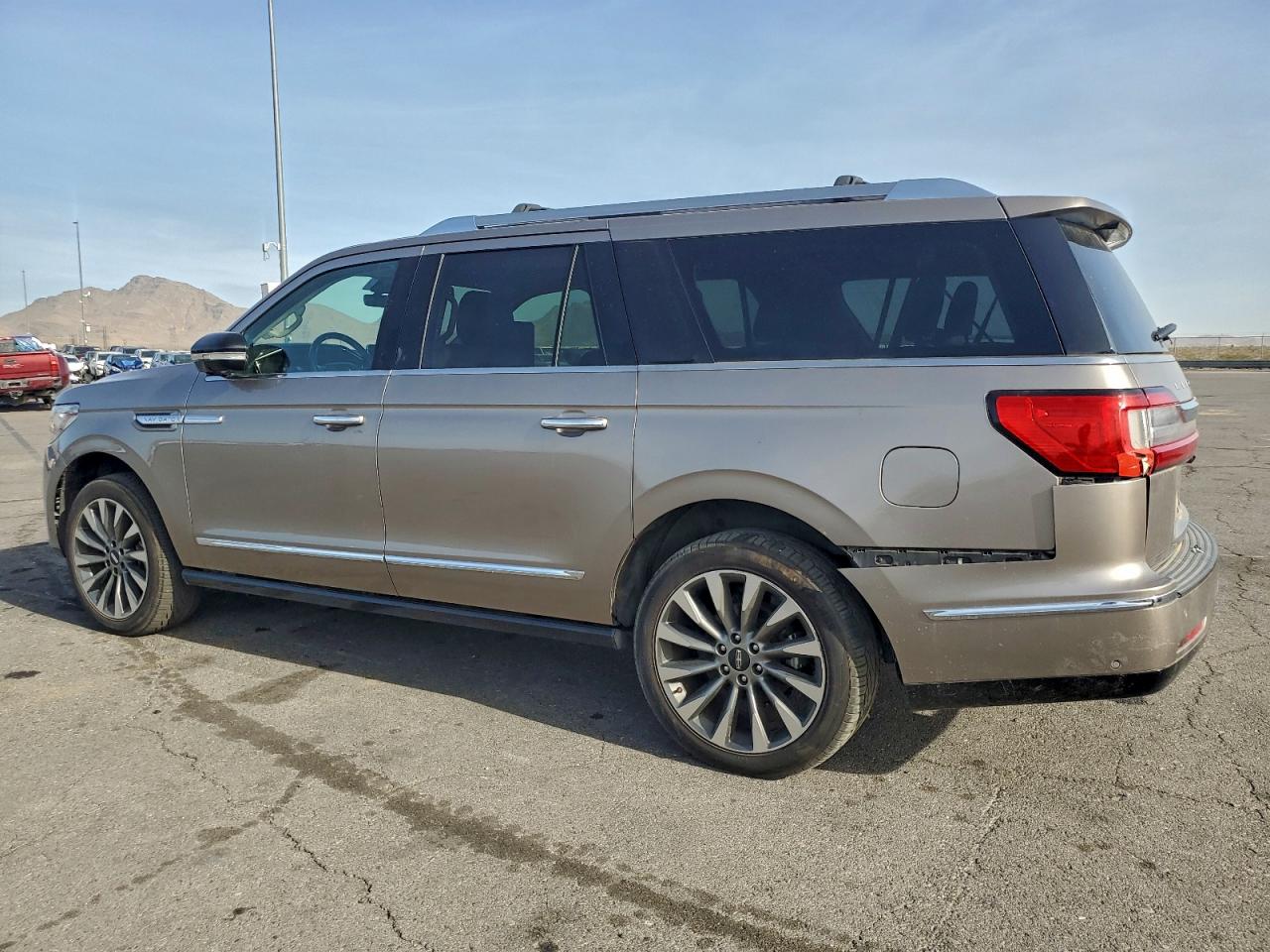 2018 LINCOLN NAVIGATOR L SELECT photo 2