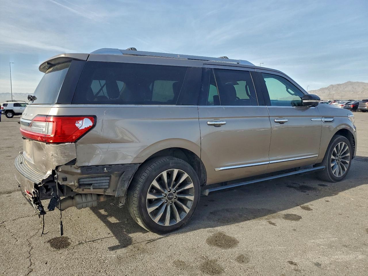 2018 LINCOLN NAVIGATOR L SELECT photo 3
