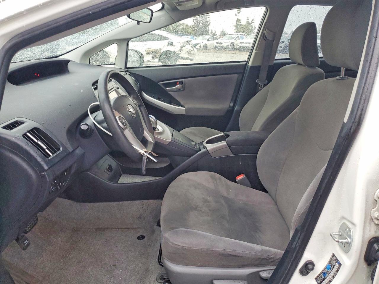 2014 TOYOTA PRIUS PLUG-IN photo 7