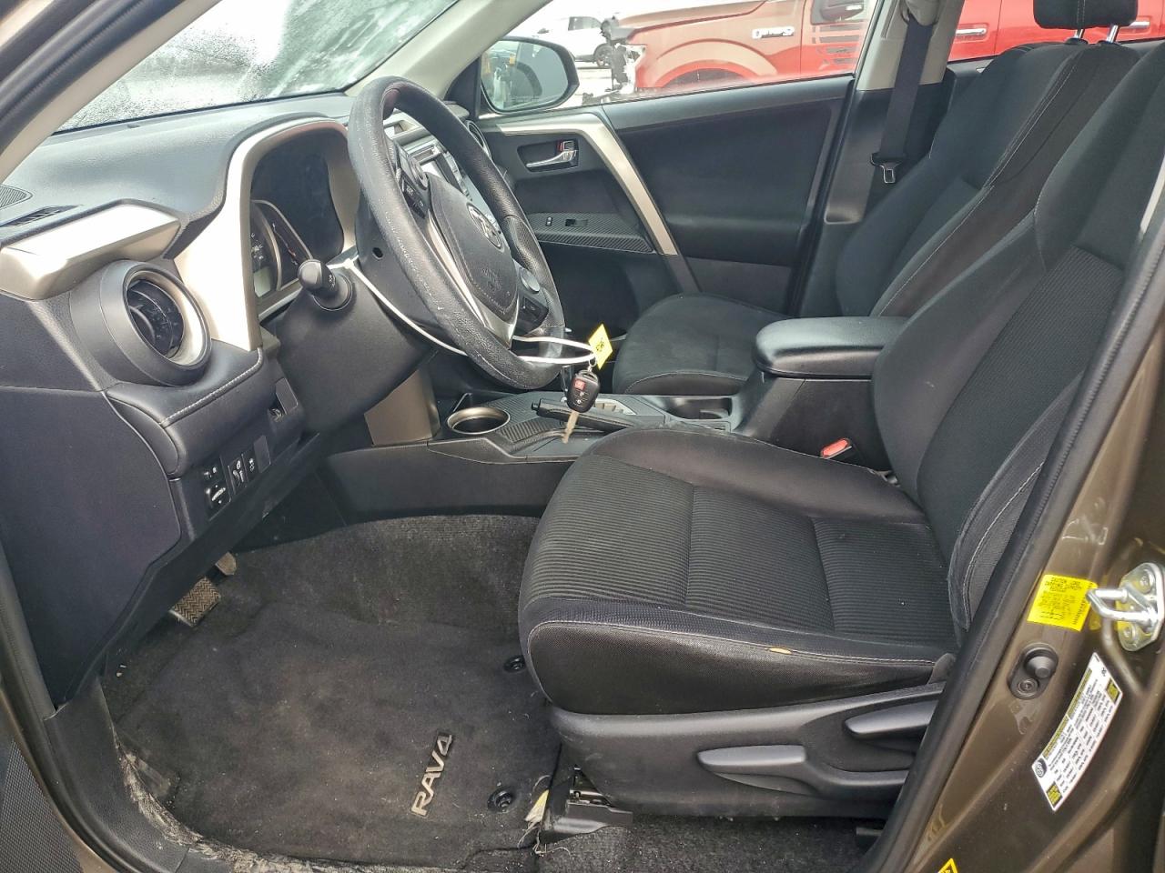 2014 TOYOTA RAV4 XLE photo 13