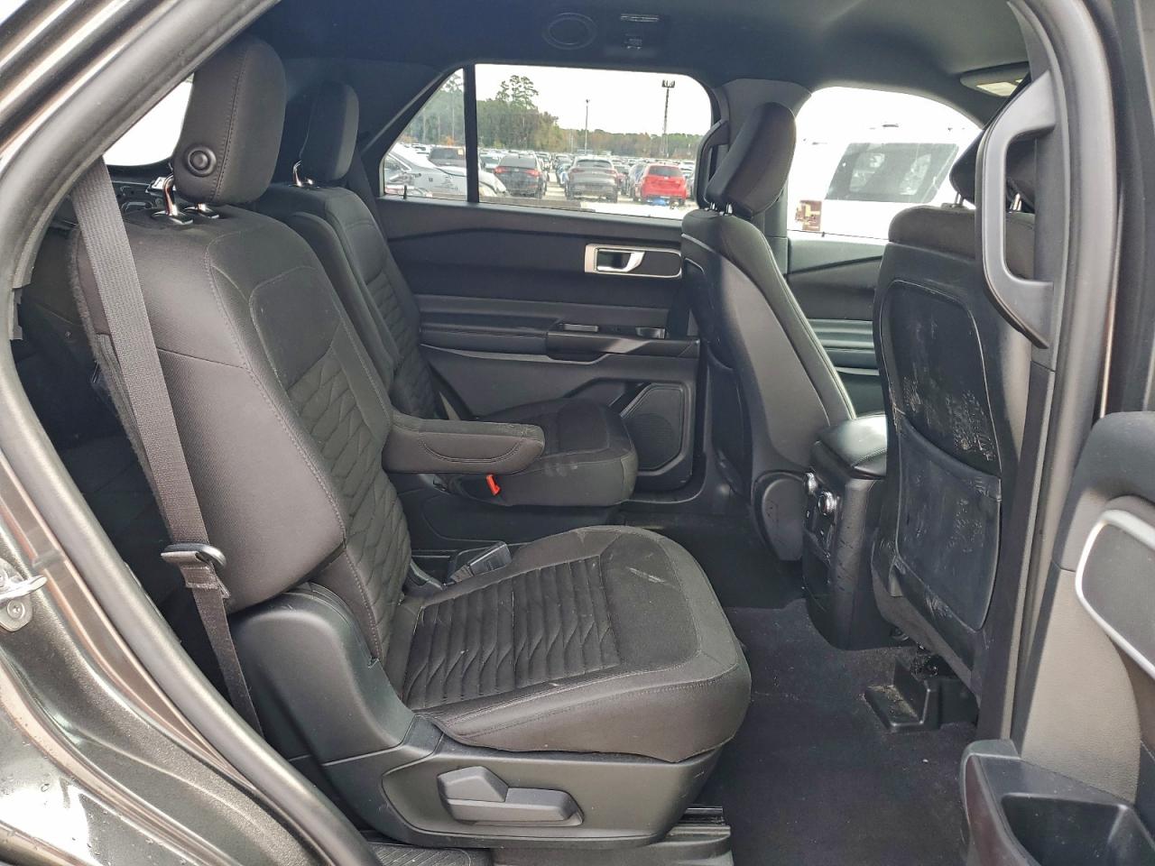 2020 FORD EXPLORER XLT photo 11