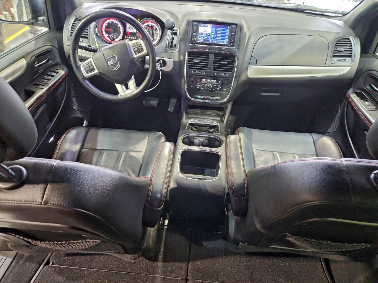 2012 DODGE GRAND CARAVAN R/T photo 8