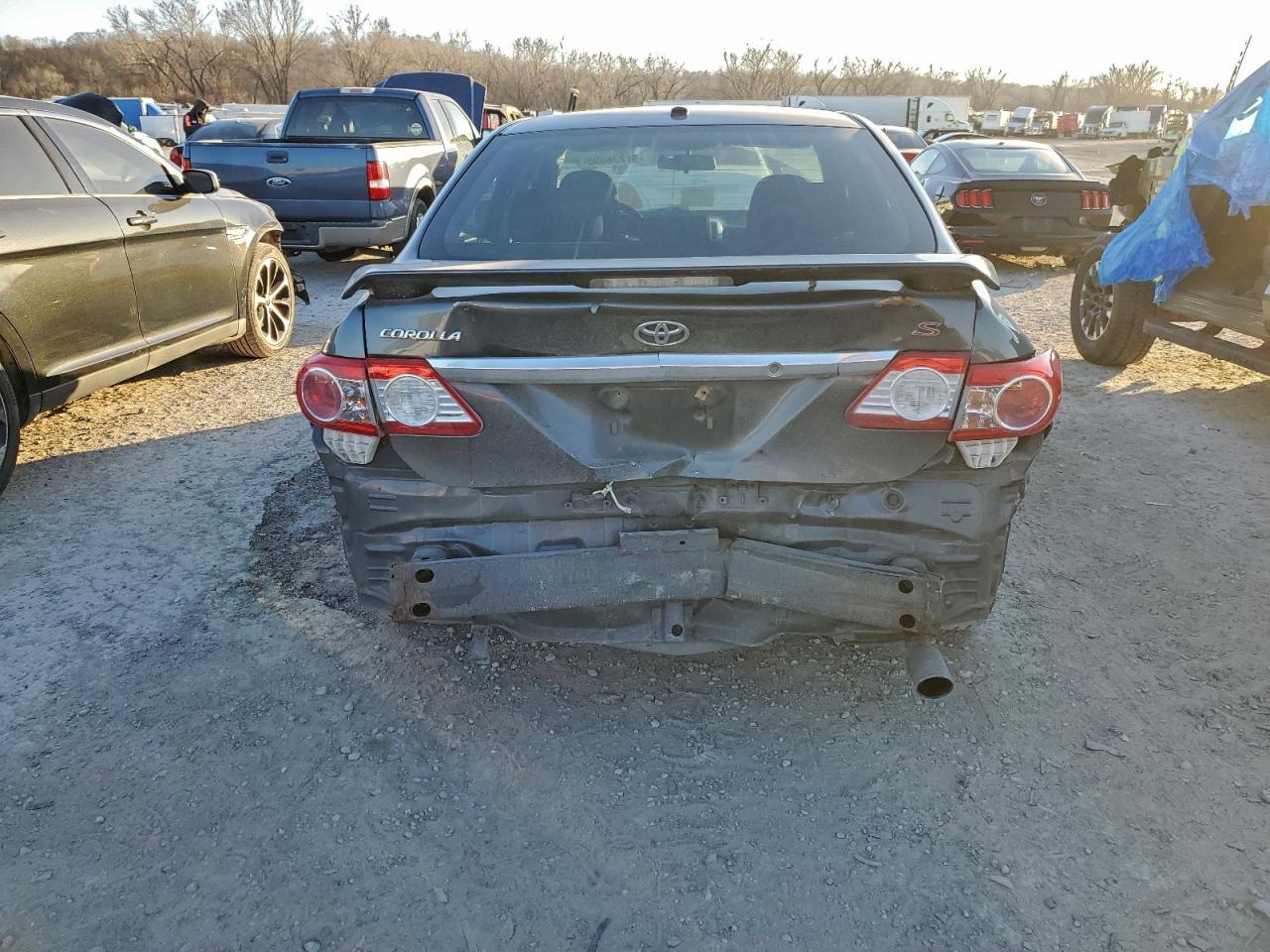 2011 TOYOTA COROLLA BASE photo 6