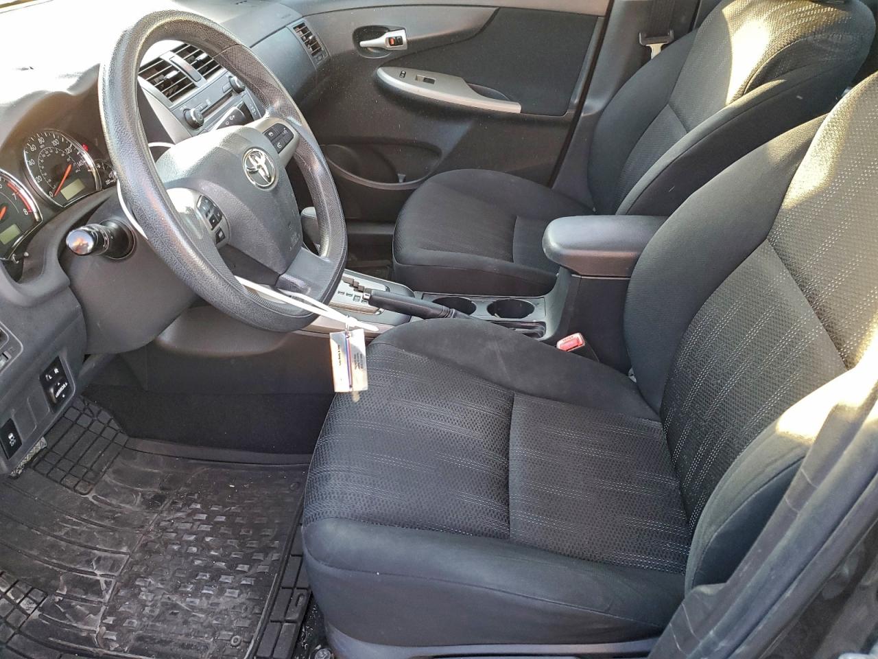 2011 TOYOTA COROLLA BASE photo 7