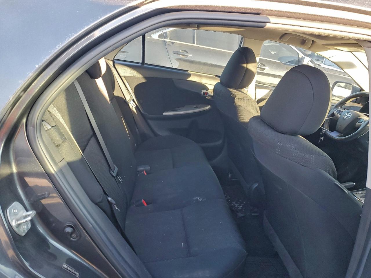 2011 TOYOTA COROLLA BASE photo 10