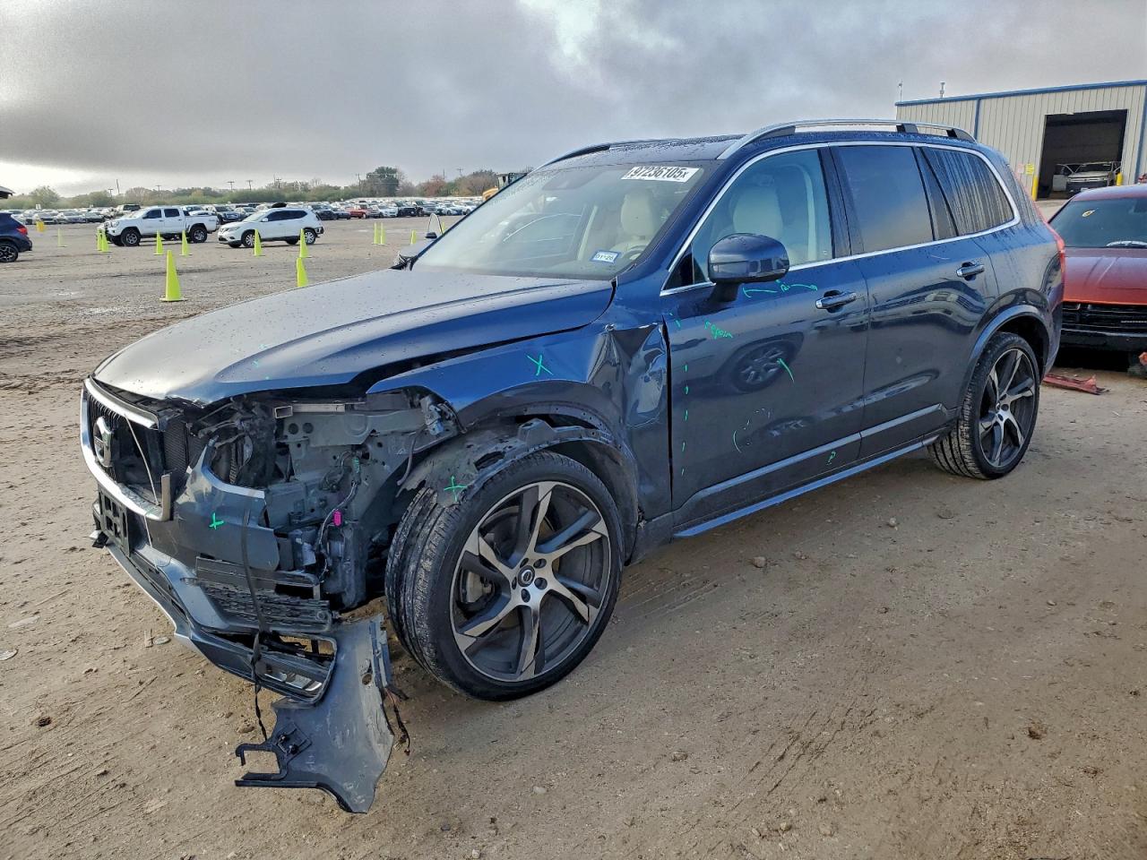 2018 VOLVO XC90