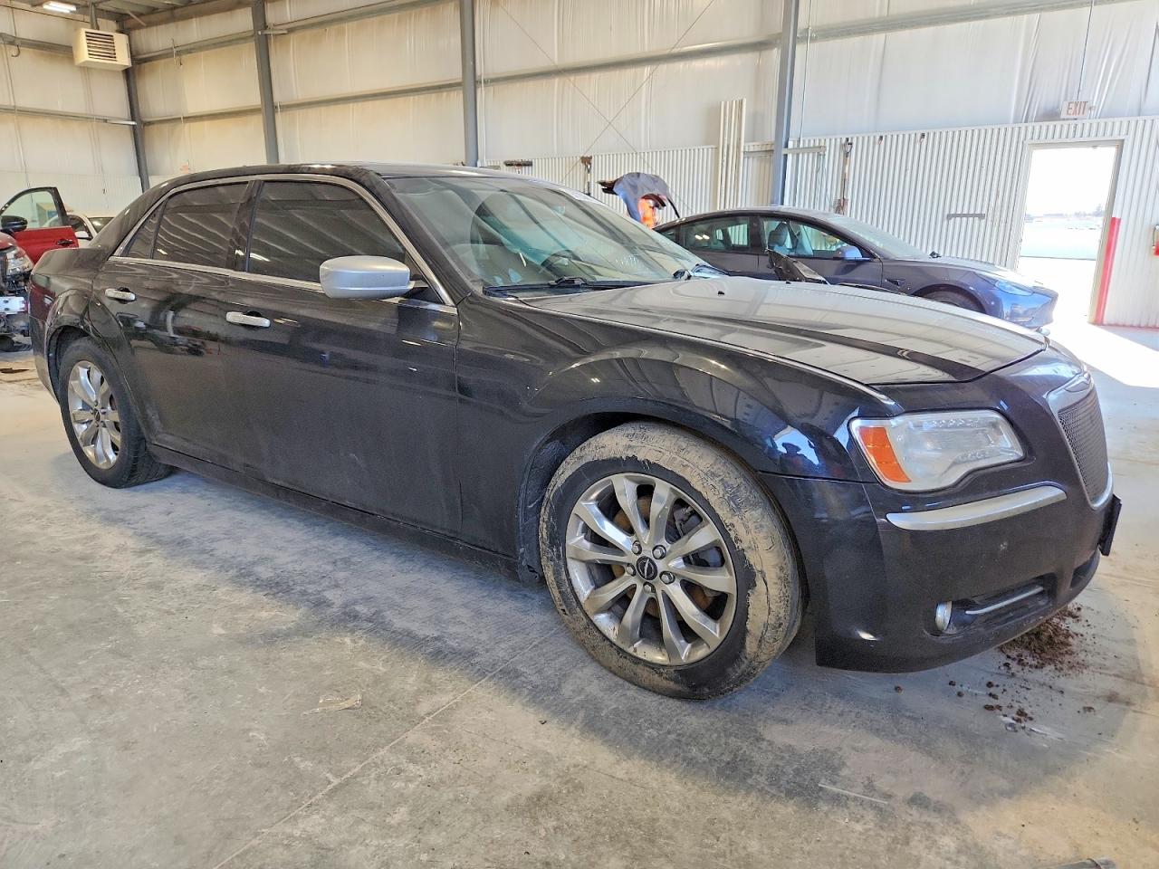 2013 CHRYSLER 300C VARVATOS photo 4
