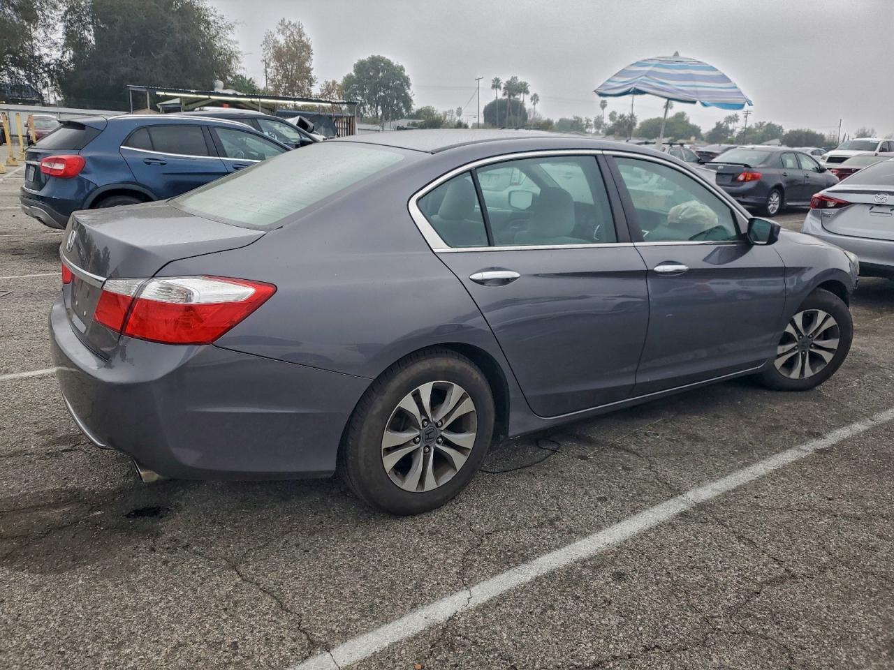 2013 HONDA ACCORD LX photo 3