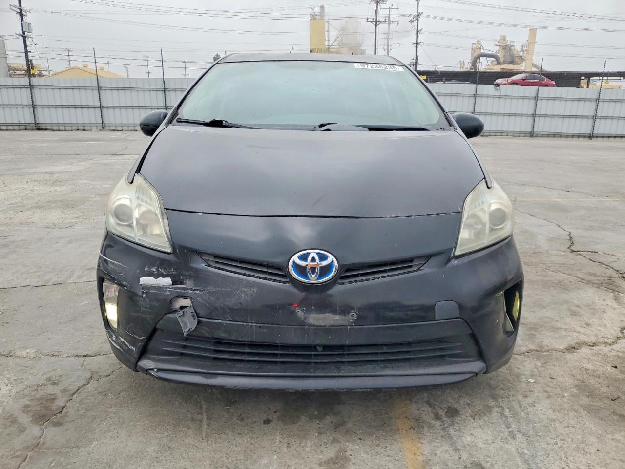 2013 TOYOTA PRIUS photo 9