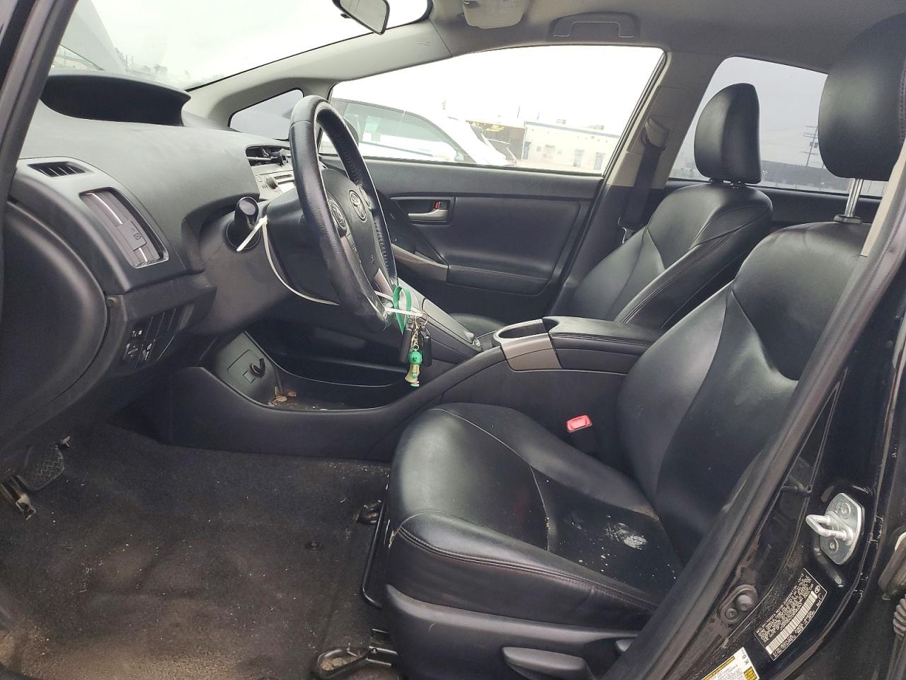 2013 TOYOTA PRIUS photo 13
