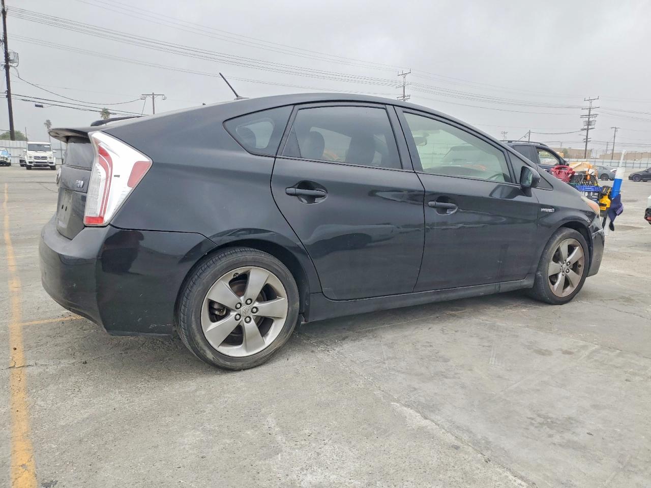2013 TOYOTA PRIUS photo 5