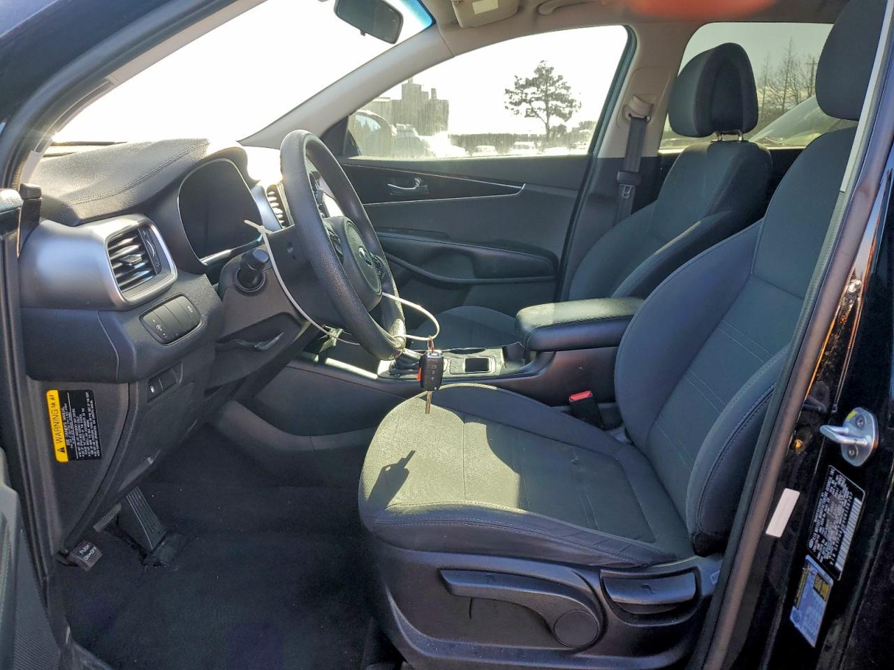 2016 KIA SORENTO LX photo 13
