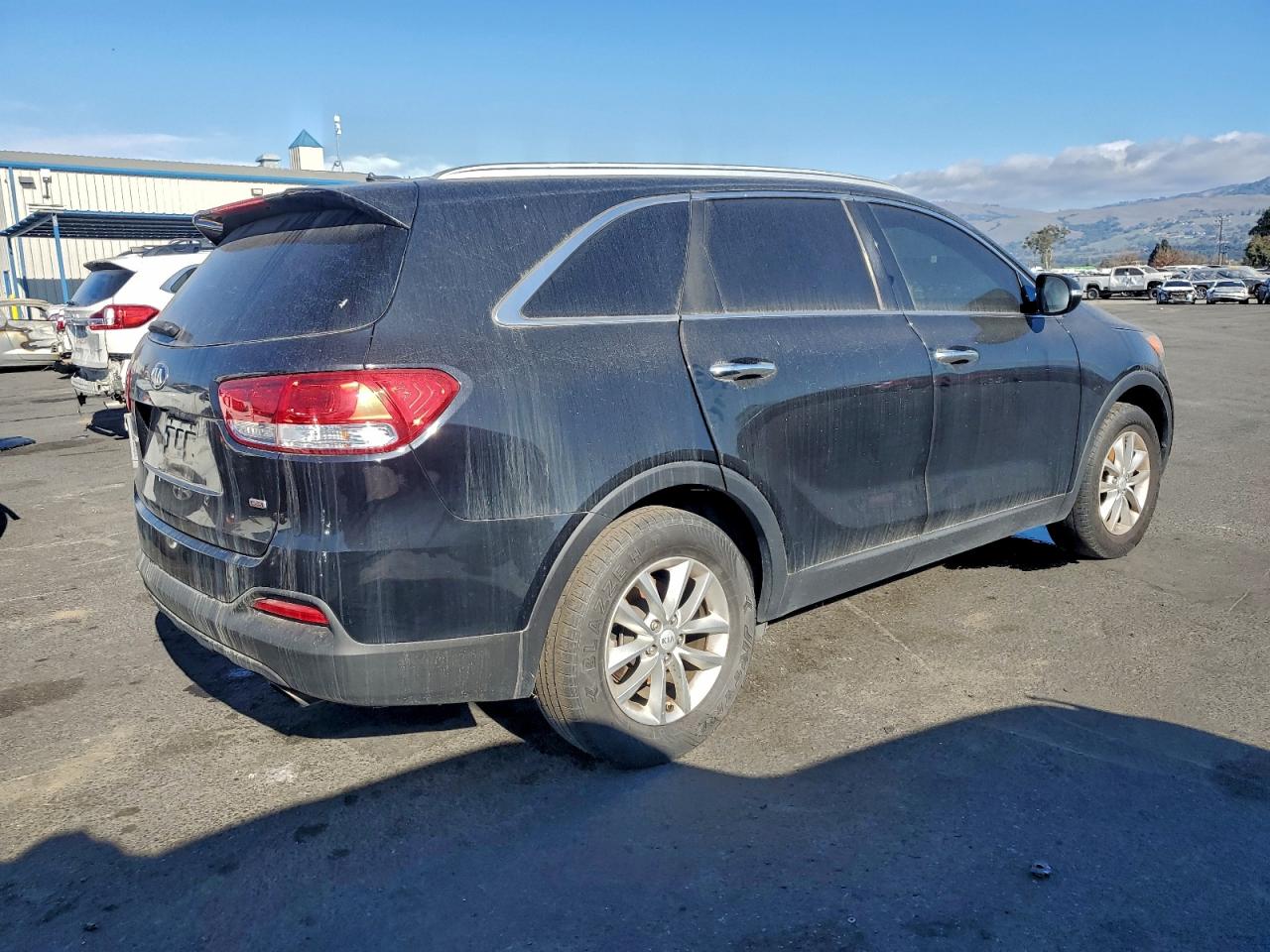 2016 KIA SORENTO LX photo 5