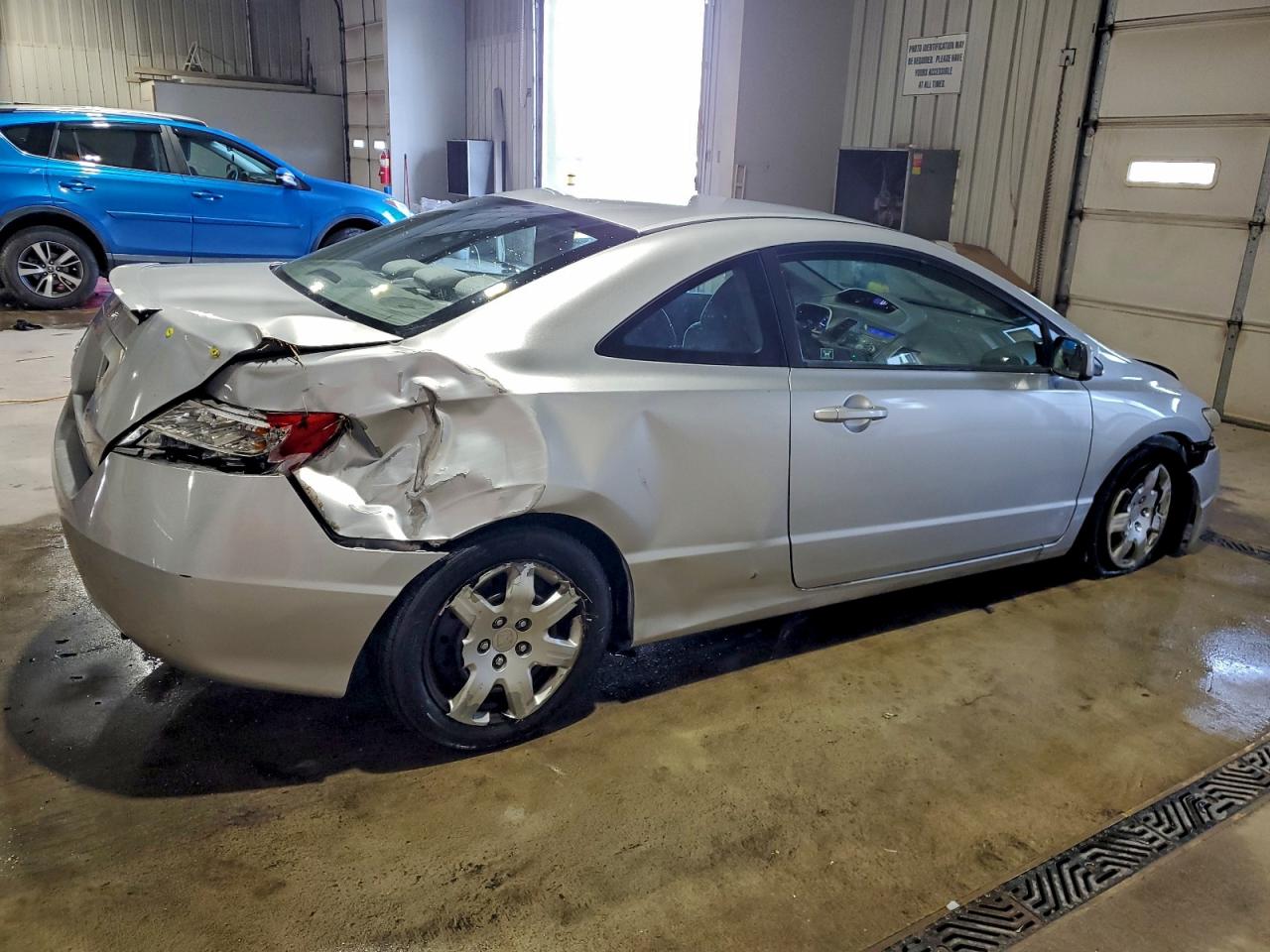 2010 HONDA CIVIC LX photo 5