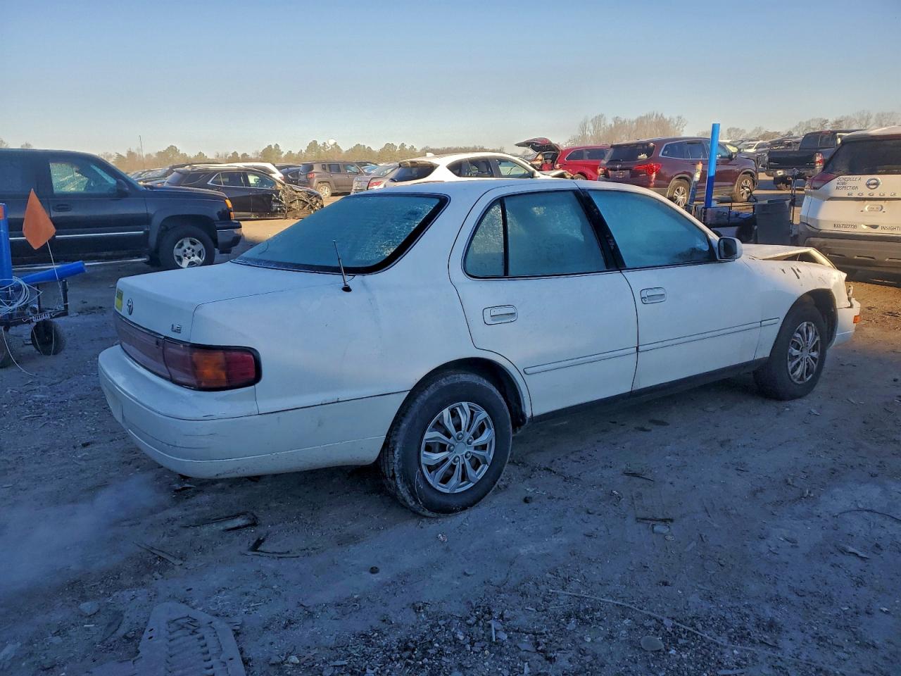 1994 TOYOTA CAMRY LE photo 7