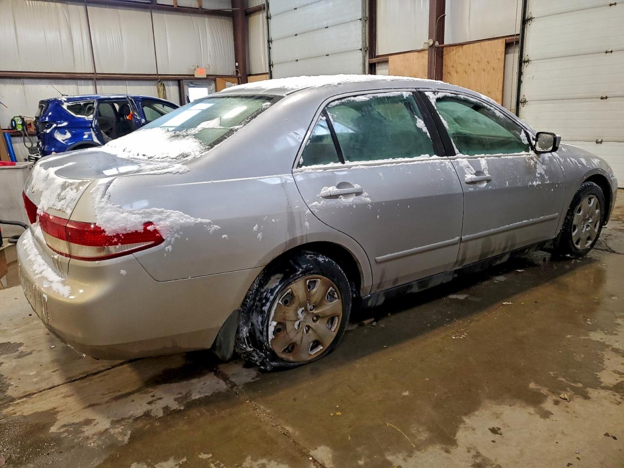 2003 HONDA ACCORD LX photo 3