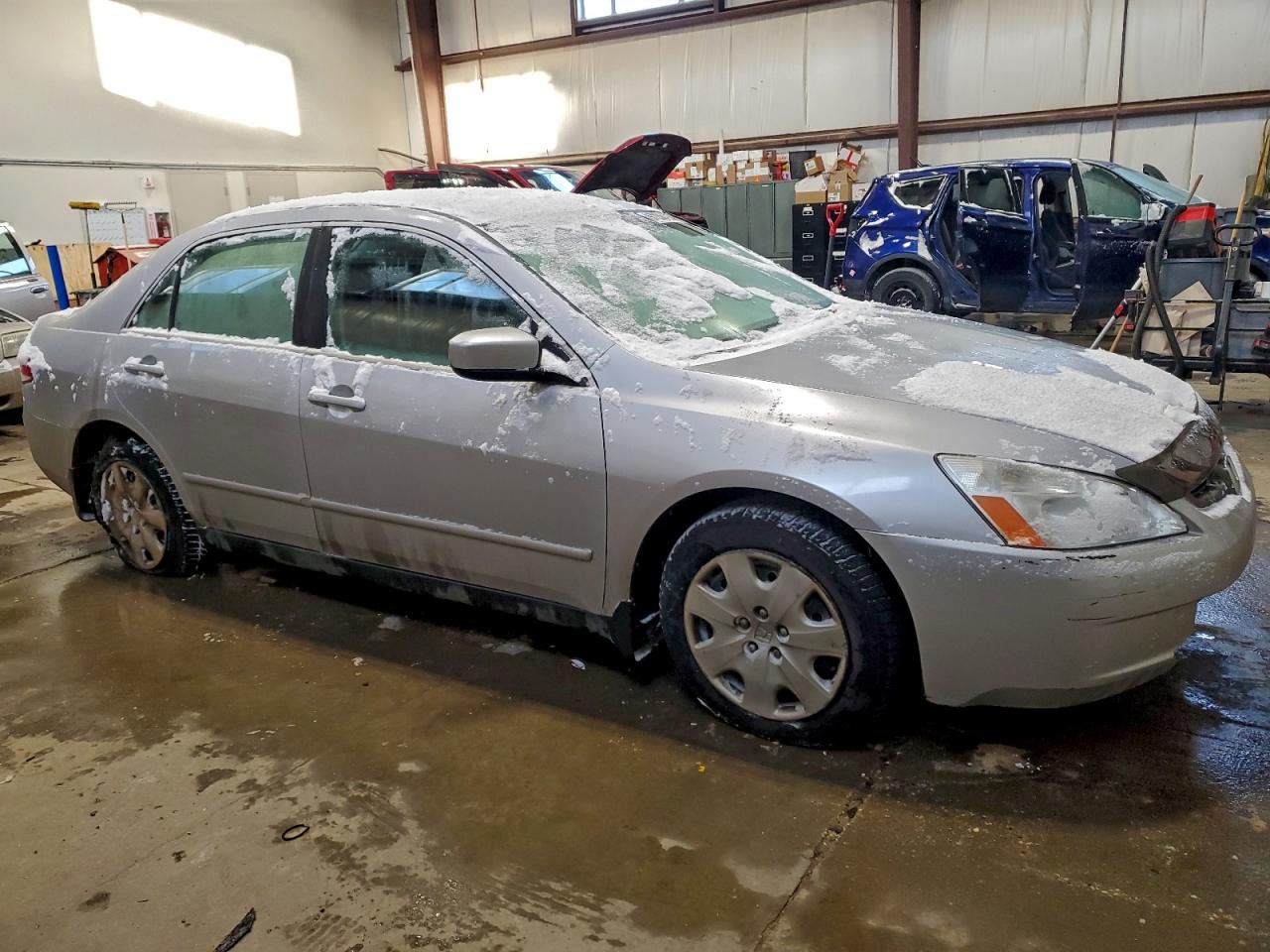 2003 HONDA ACCORD LX photo 4