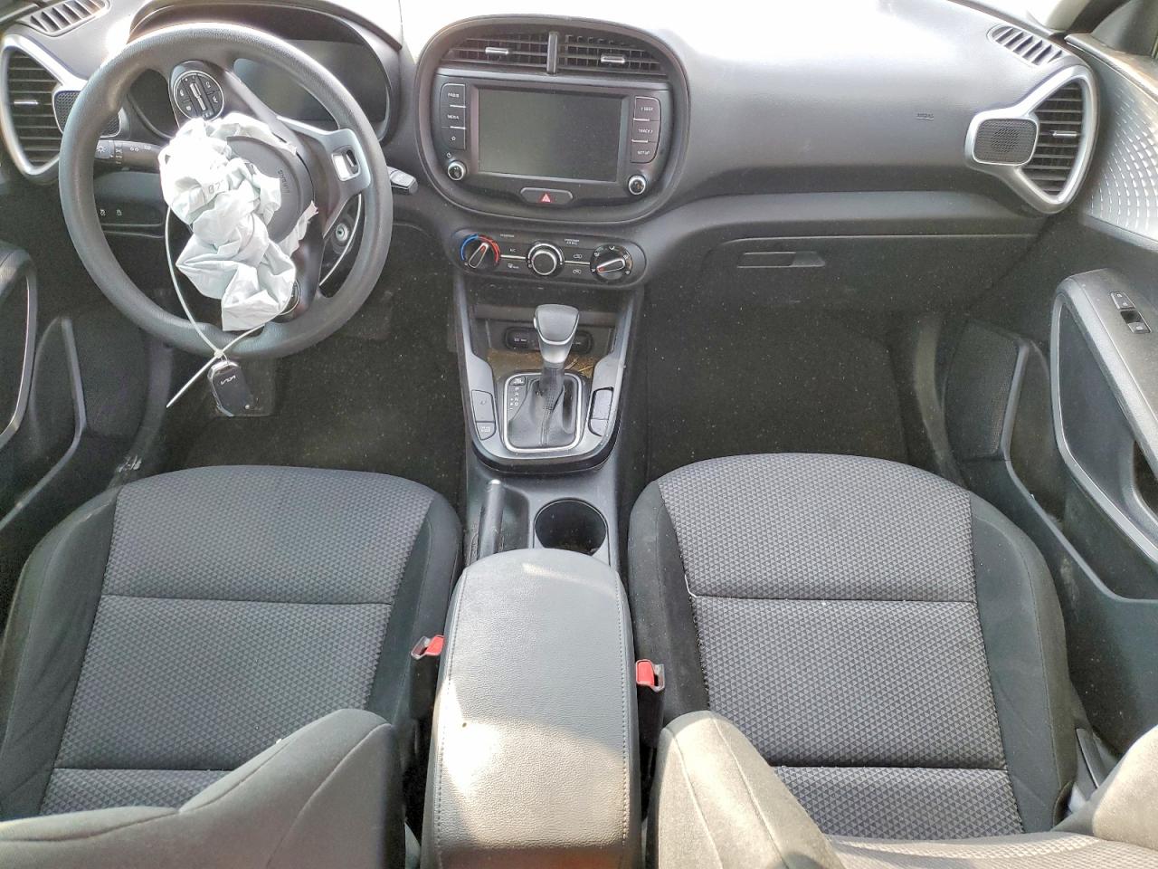 2024 KIA SOUL LX photo 8