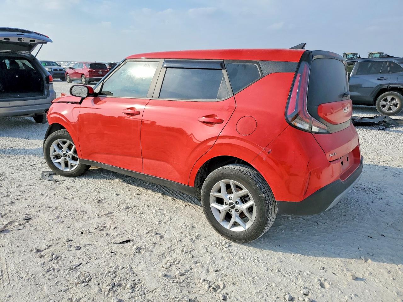 2024 KIA SOUL LX photo 2