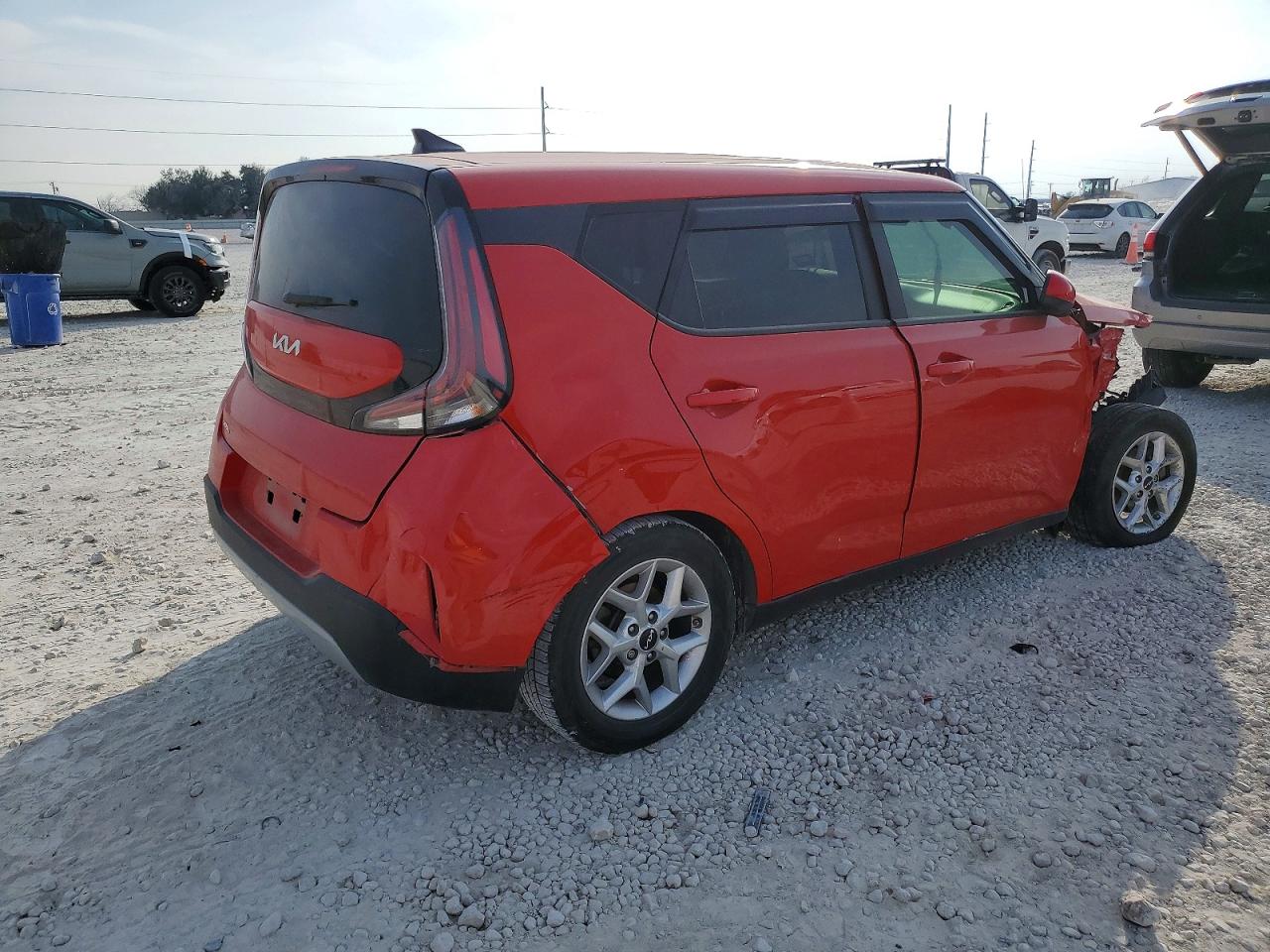 2024 KIA SOUL LX photo 3