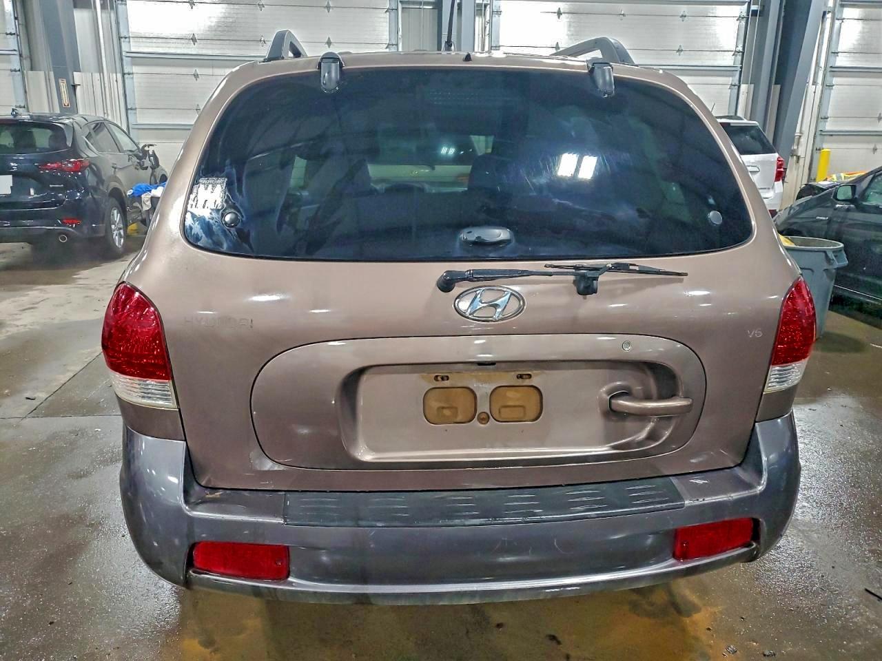 2005 HYUNDAI SANTA FE GLS photo 6