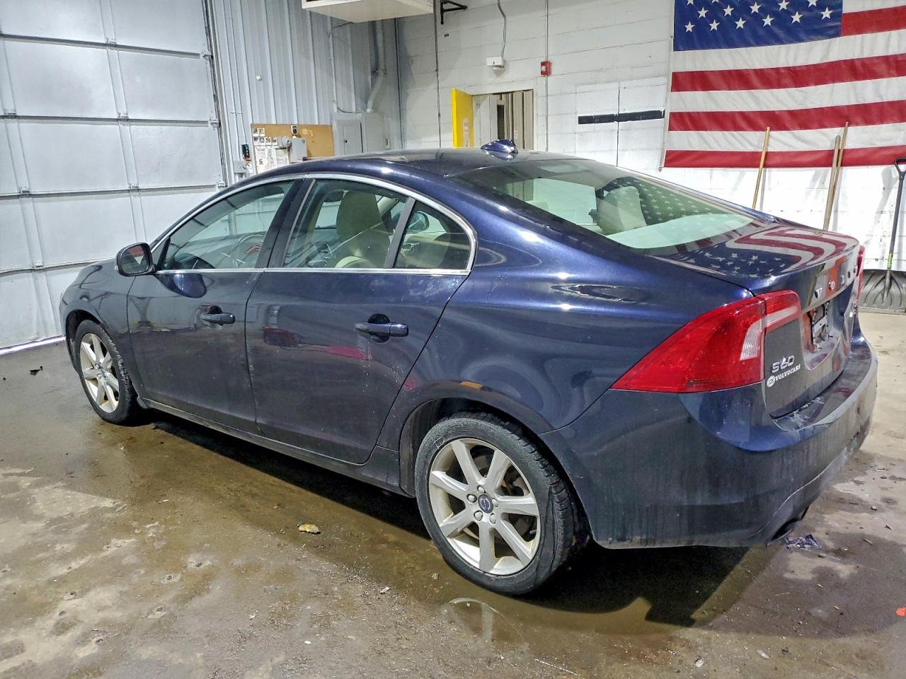 2016 VOLVO S60 PREMIER photo 2