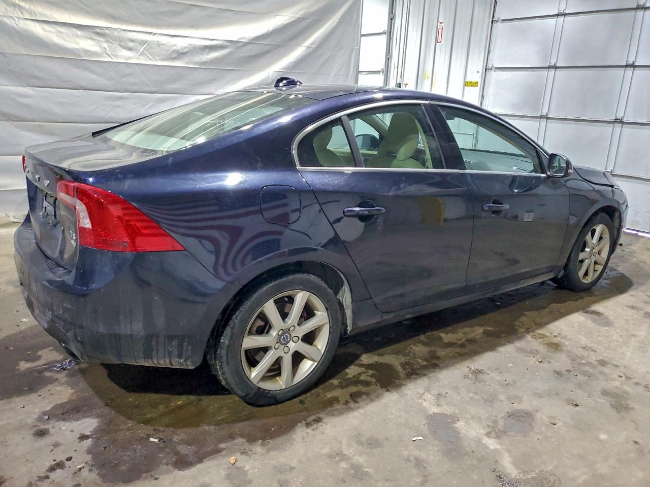 2016 VOLVO S60 PREMIER photo 3