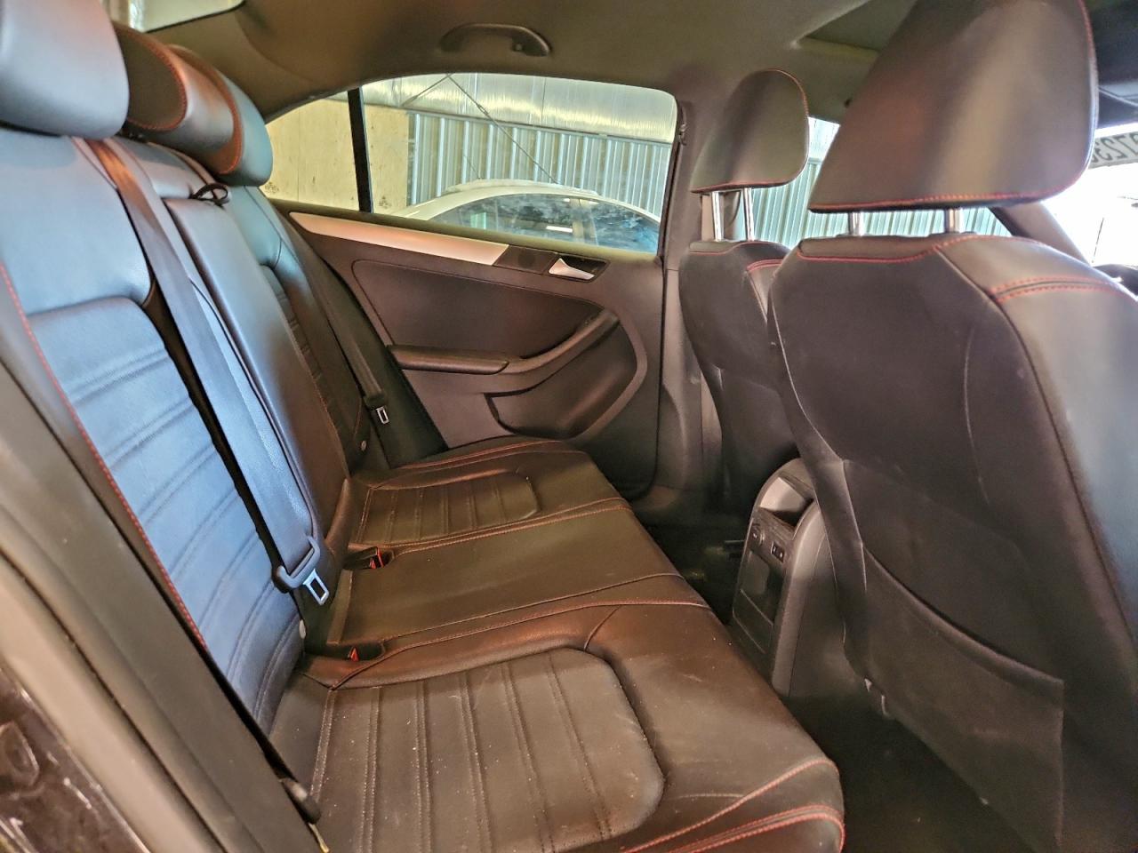 2014 VOLKSWAGEN JETTA GLI photo 10