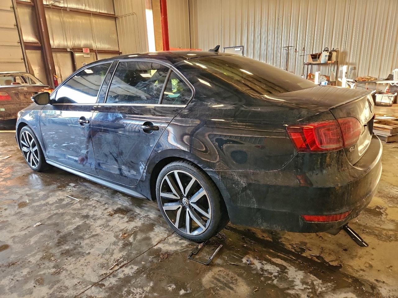 2014 VOLKSWAGEN JETTA GLI photo 2