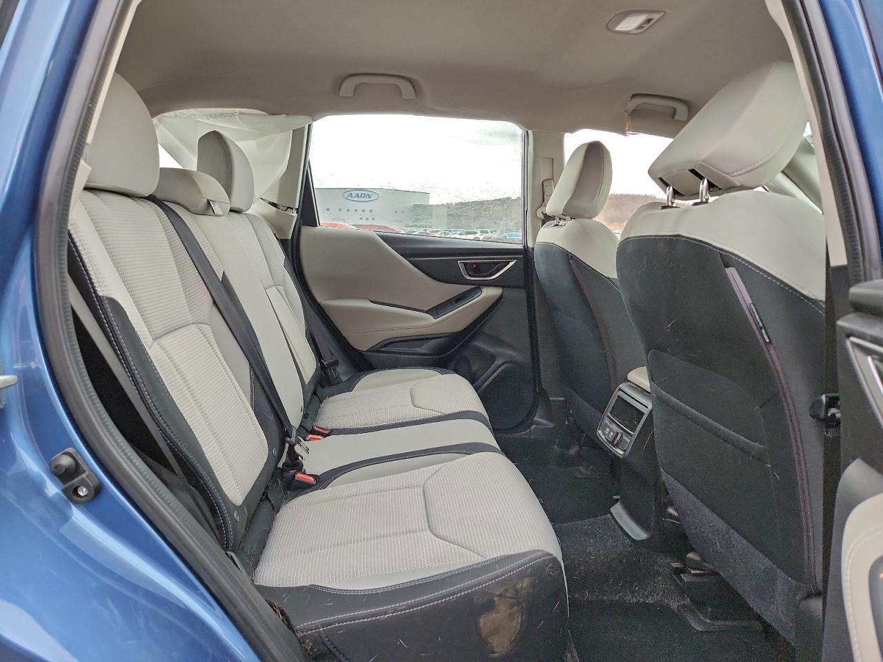 2022 SUBARU FORESTER photo 11