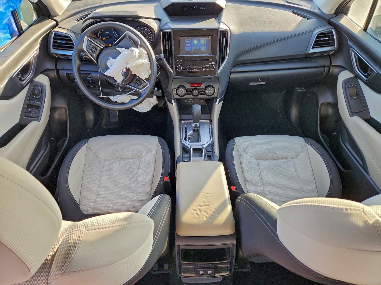 2022 SUBARU FORESTER photo 8