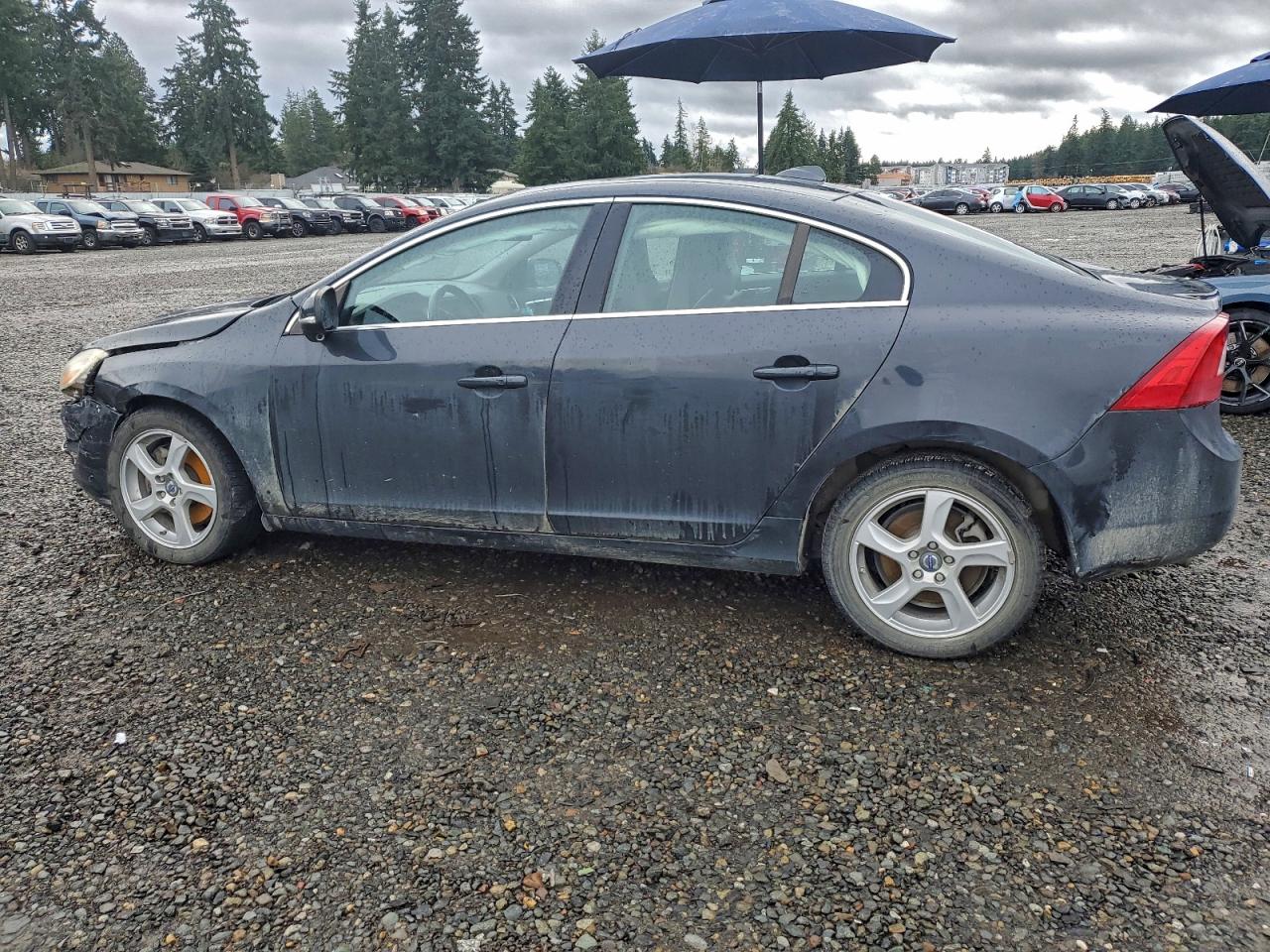 2013 VOLVO S60 T5 photo 2