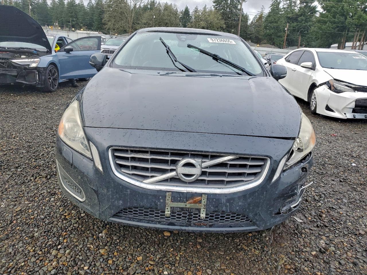 2013 VOLVO S60 T5 photo 5