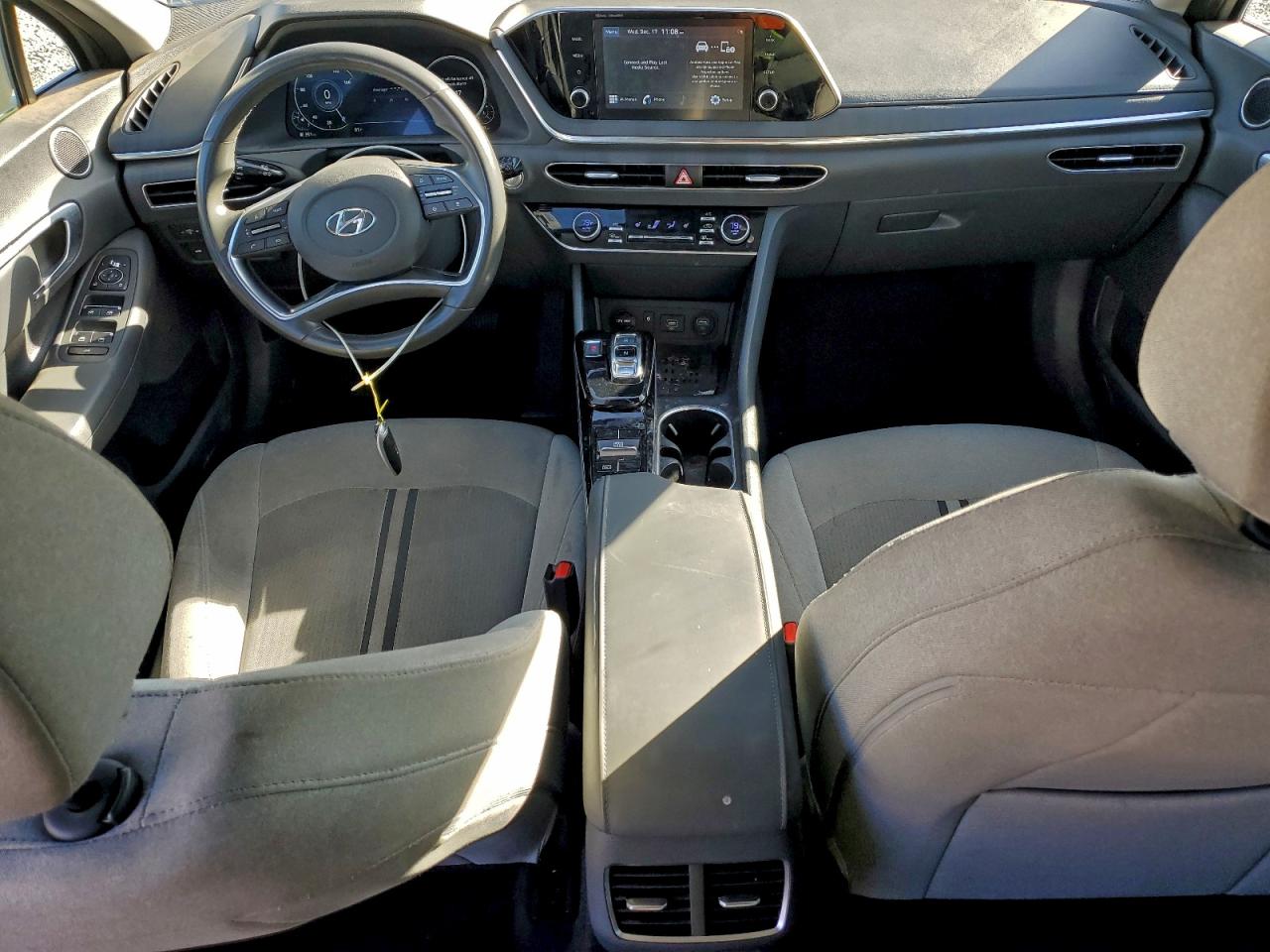 2020 HYUNDAI SONATA SEL photo 8