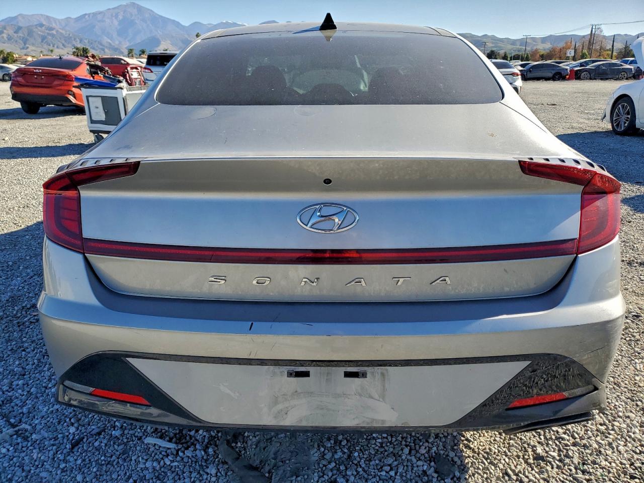 2020 HYUNDAI SONATA SEL photo 6