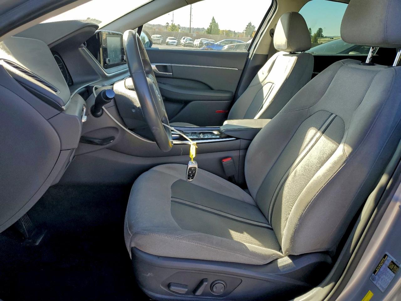2020 HYUNDAI SONATA SEL photo 7