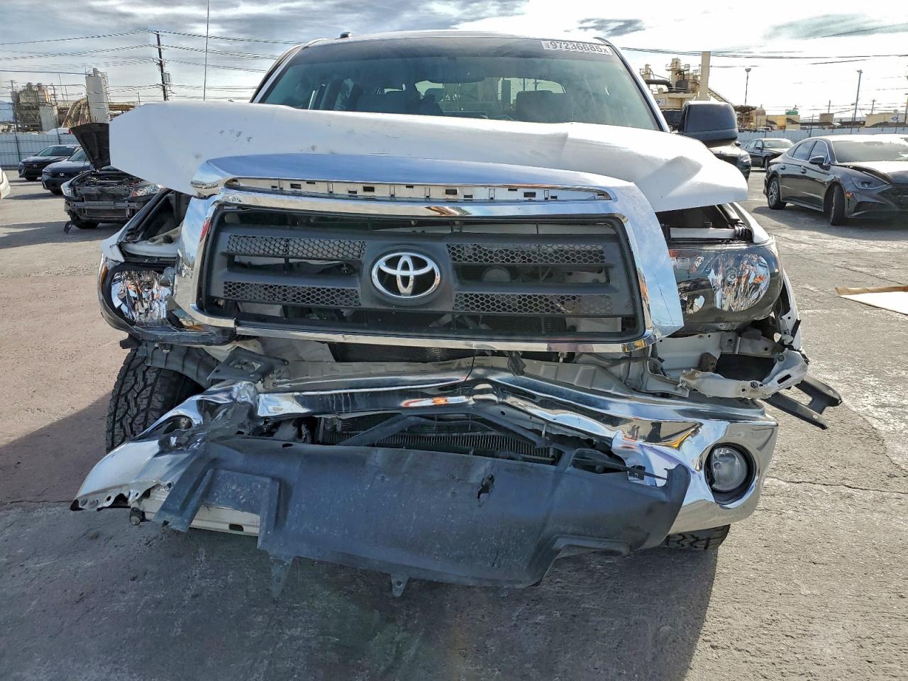 2012 TOYOTA TUNDRA CREWMAX SR5 photo 9