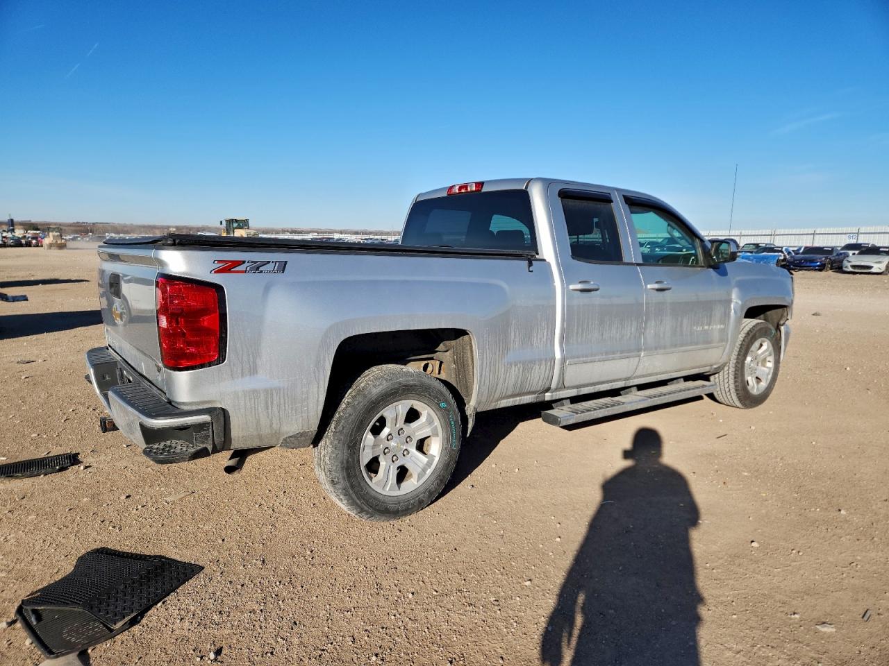 2018 CHEVROLET SILVERADO K1500 LT photo 3