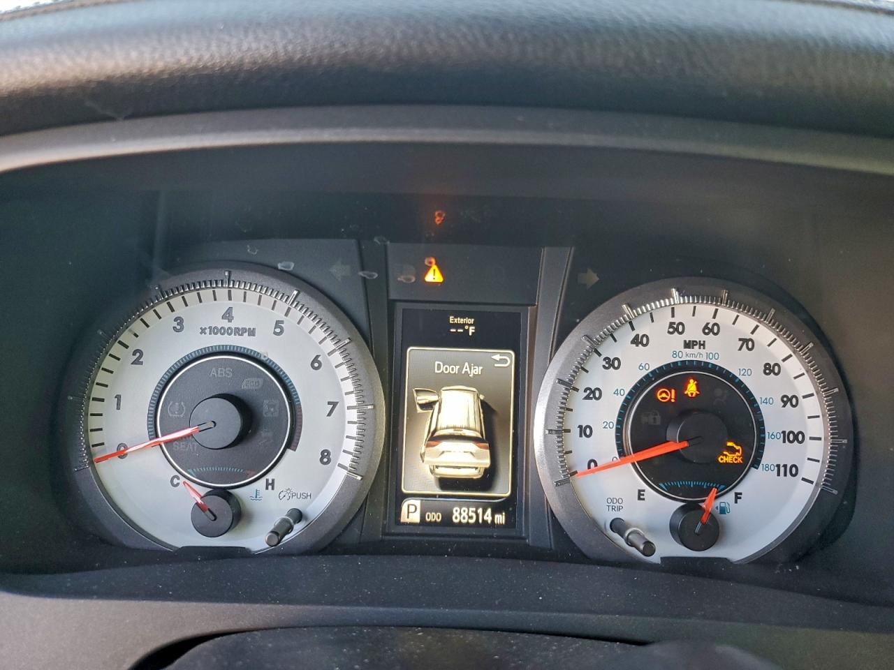 2017 TOYOTA SIENNA SE photo 17