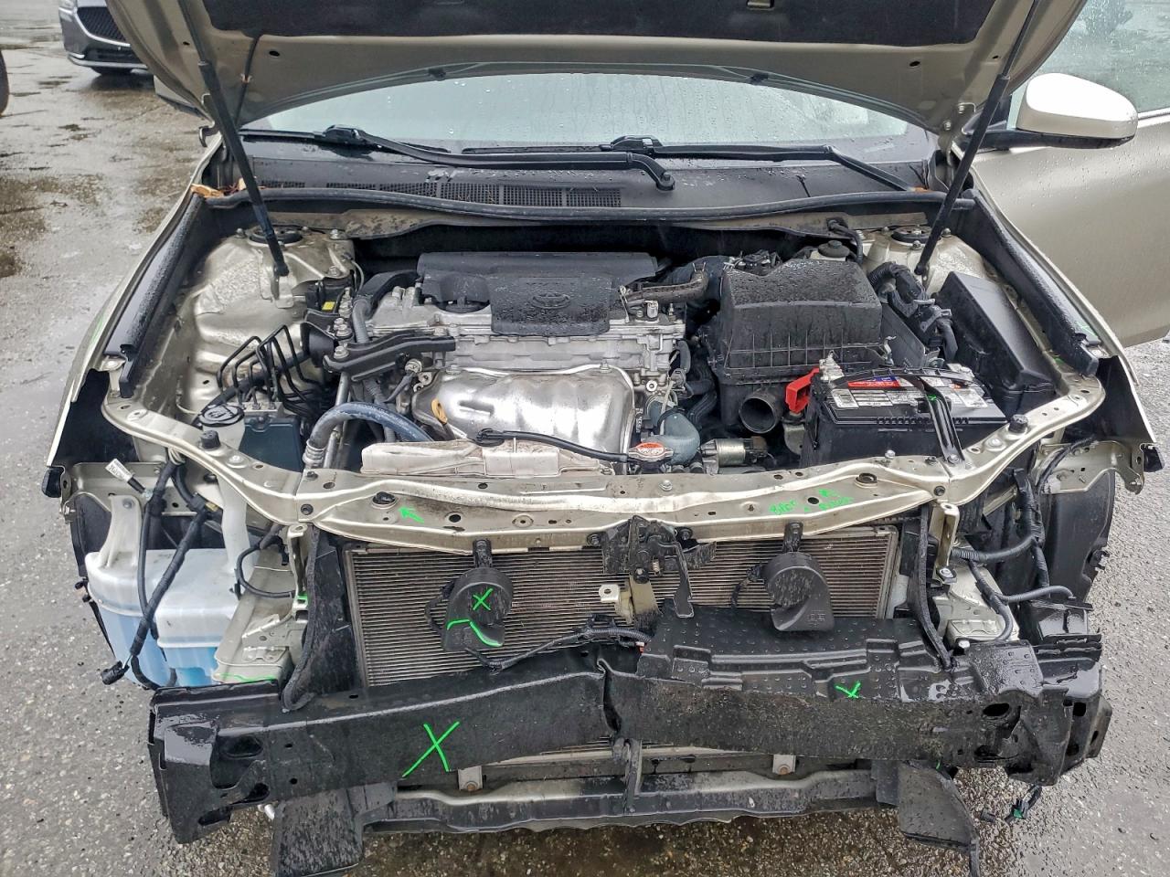 2016 TOYOTA CAMRY LE photo 41