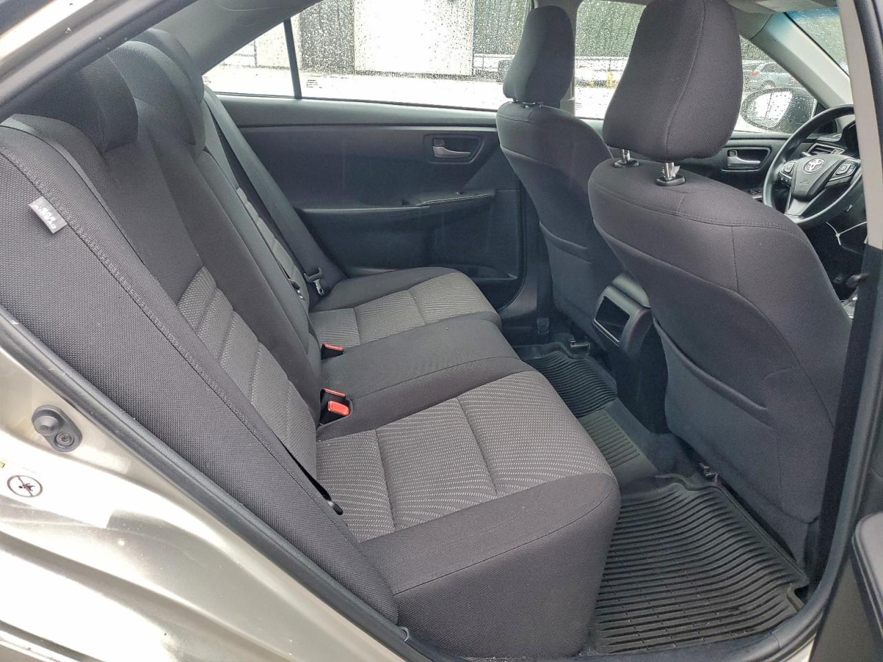 2016 TOYOTA CAMRY LE photo 37